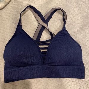 sports bra